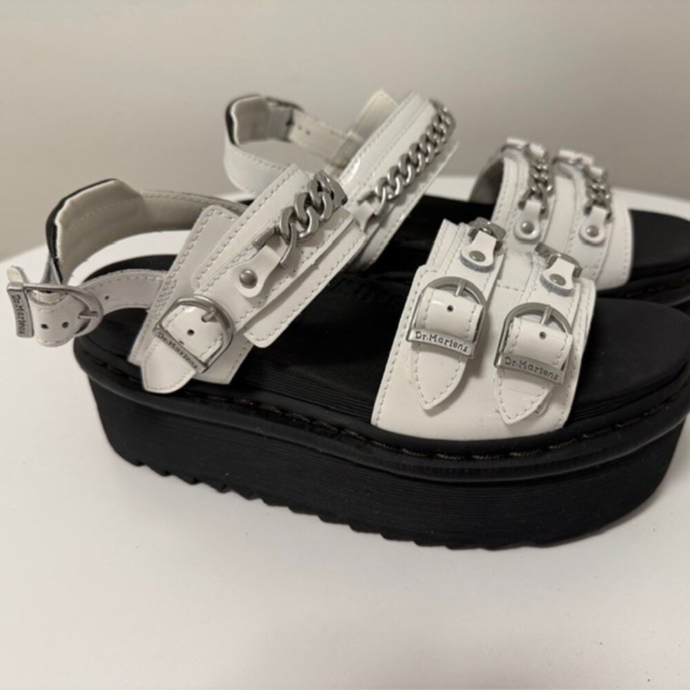 Doc Marten White Voss Chain Patent Leather Platform Sandals size 8